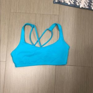 Lululemon free To be bra size 6